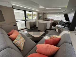 galley & salon