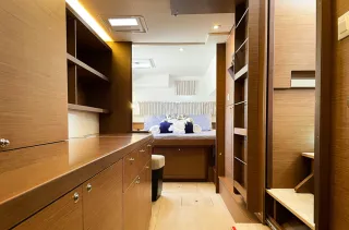 Stbd berth